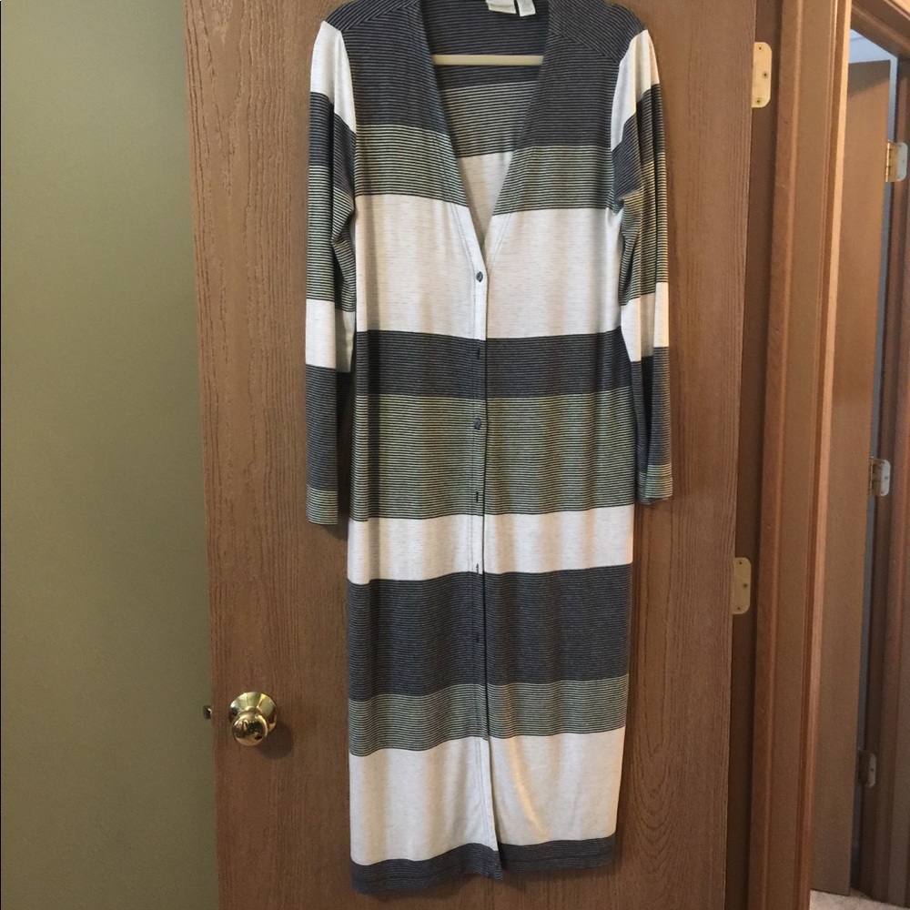 Chico’s Zenergy Long Cardigan! Size 1